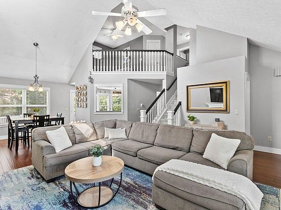 4th image of 8975 Newmills Ln