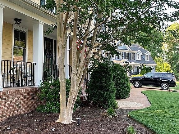 5th image of 213 Summerhouse Ln