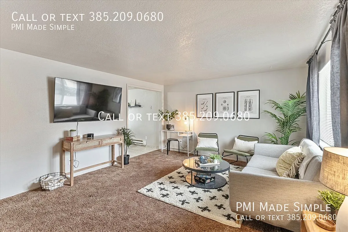 Cozy 2BR Apartment in quiet Ferron neighborhood! — Photo 1