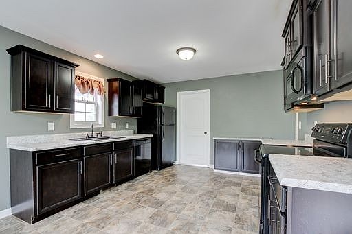 5th image of 1096 Bobcat Dr