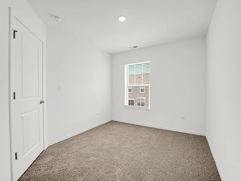 25720 W Yorkshire Dr — Photo 17