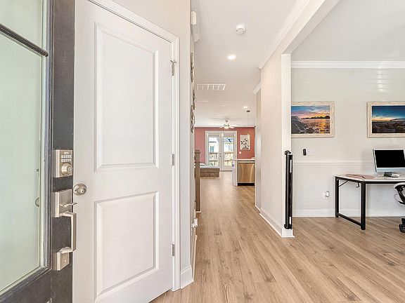 5th image of 518 Green Fern Dr