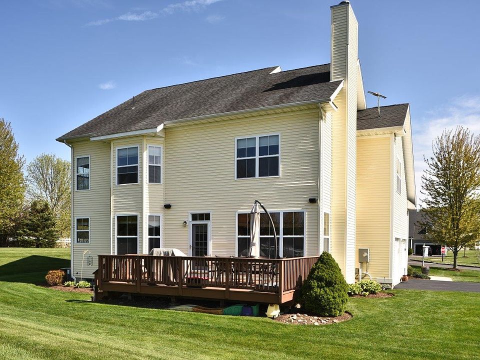 2nd image of 2 Brookside Dr