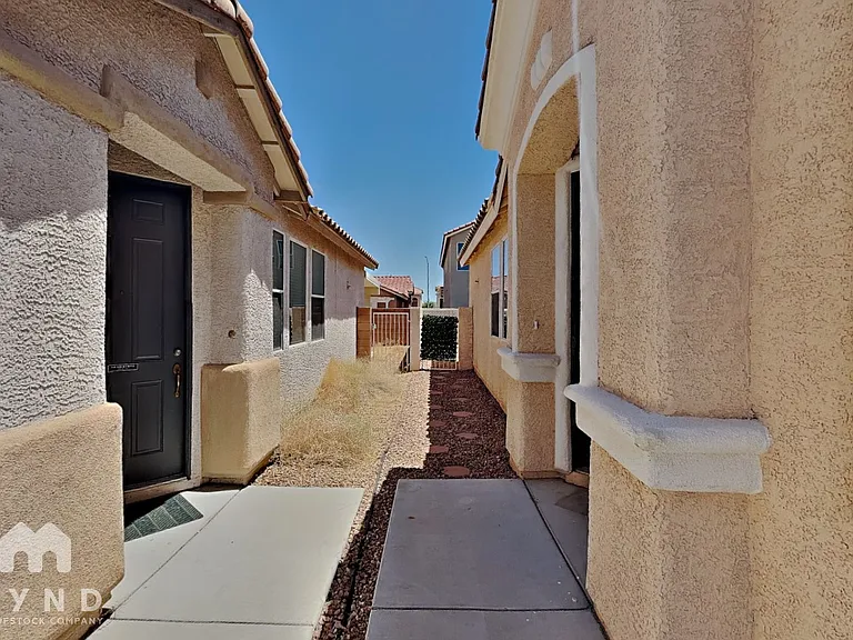 11852 Principi Ct — Photo 16