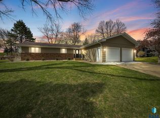 2507 W Nicole Dr, Sioux Falls, SD 57105