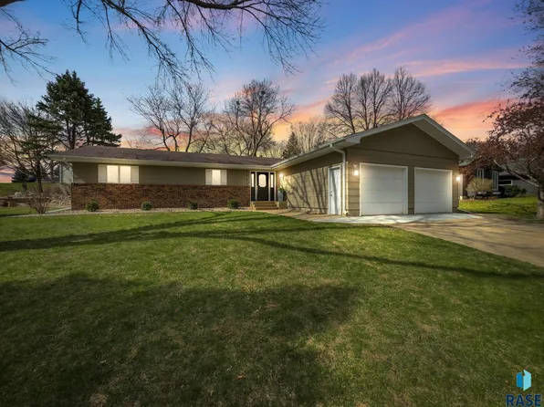 2507 W Nicole Dr, Sioux Falls, SD 57105