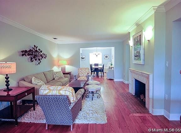 5th image of 1502 Tangier St