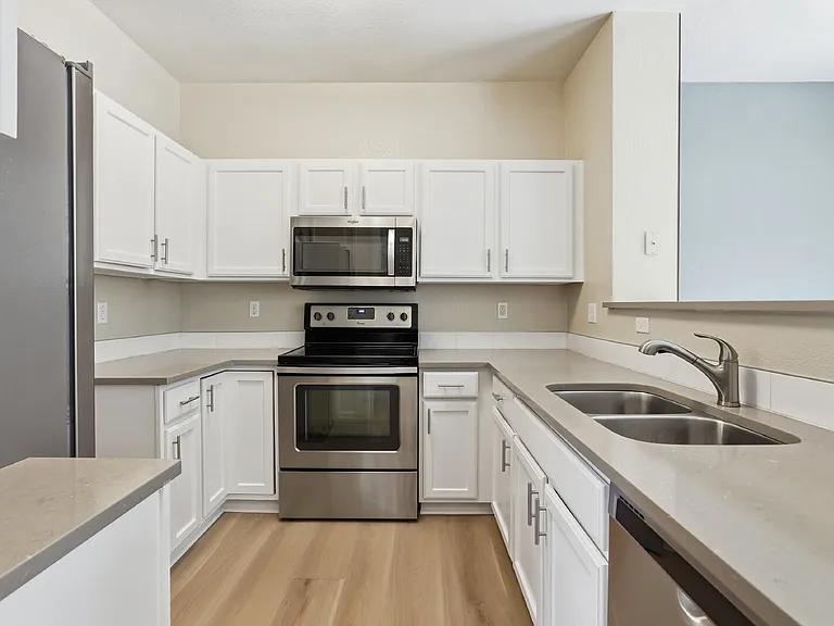 241 N Quari St — Photo 11