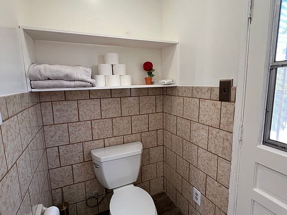 5th image of 113 W 225th St