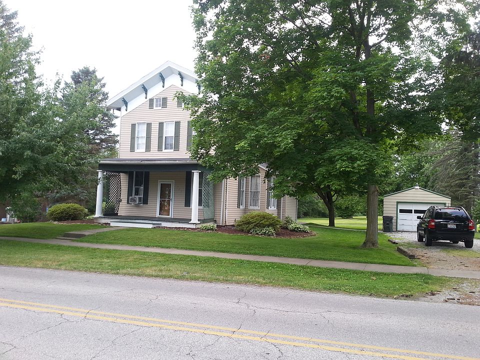 1st image of 152 N Summit St