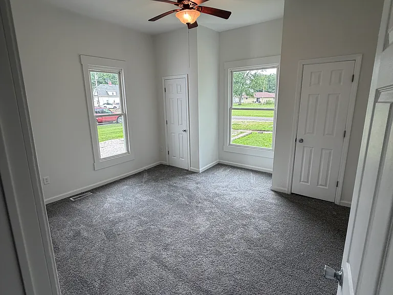 702 S Sandusky St — Photo 5