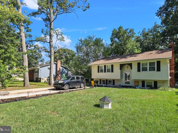 1134 Chinaberry Ln