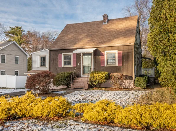 49 Pawtucket Avenue, Wethersfield, CT 06109