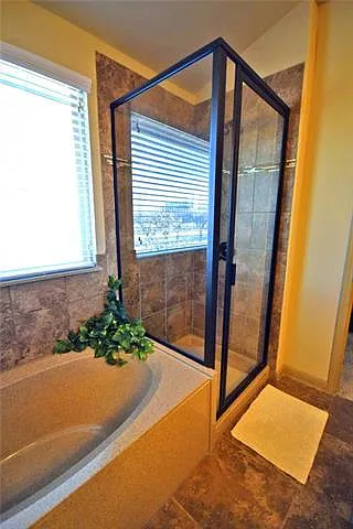 10504 Branden Ct — Photo 21