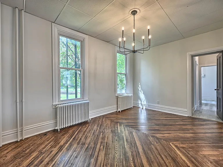 312 E Main St #1 — Photo 10