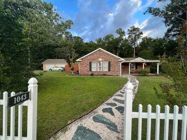 1043 High Point Ave, Calabash, NC 28467