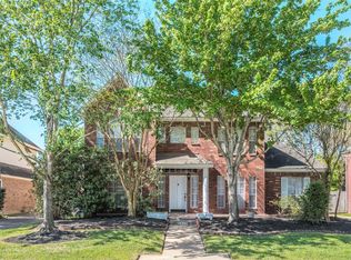 8215 Megan Place Dr, Houston, TX 77095