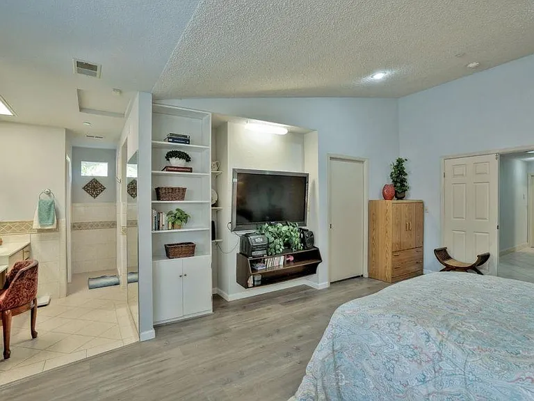 32703 Dinuba Ct — Photo 12