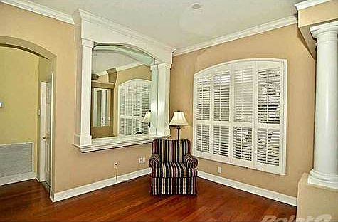 4th image of 10051 Remington Dr