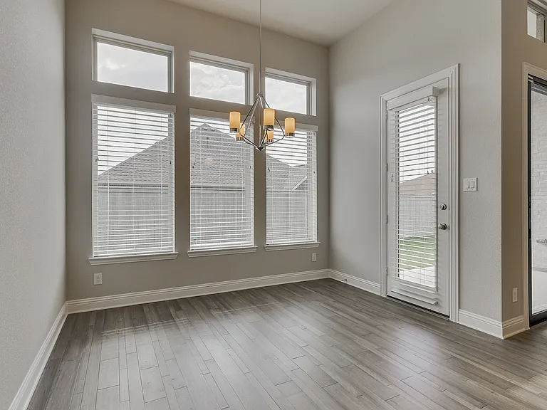 708 Blueberry Way — Photo 14