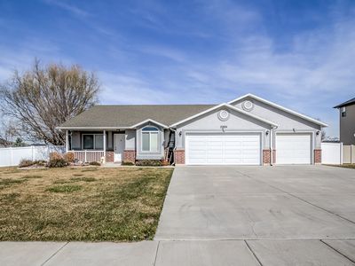 2884 W 2300 N, Clinton, UT, 84015
