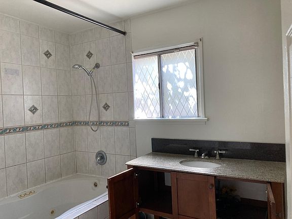 2nd image of 5012 Santa Anita Ave