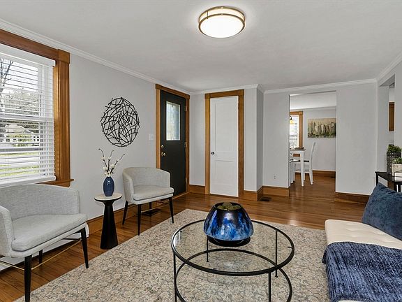 4th image of 289 Holyoke Rd