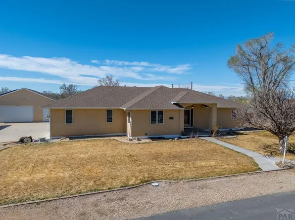 1079 Lynn Dr, Pueblo, CO 81006