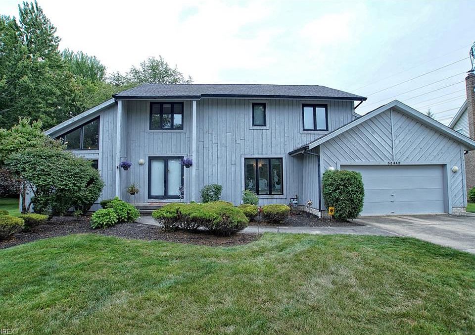 1st image of 33442 Hanover Woods Trl