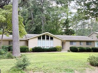 645 Dorsey Cir SW, Lilburn, GA 30047