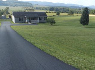 3152 Major Graham Rd, Max Meadows, VA 24360