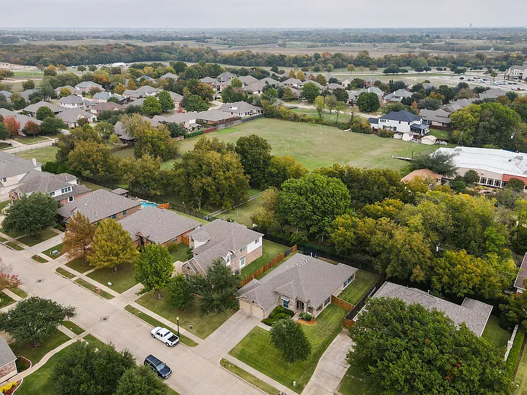 3508 Summerfield Dr — Photo 27