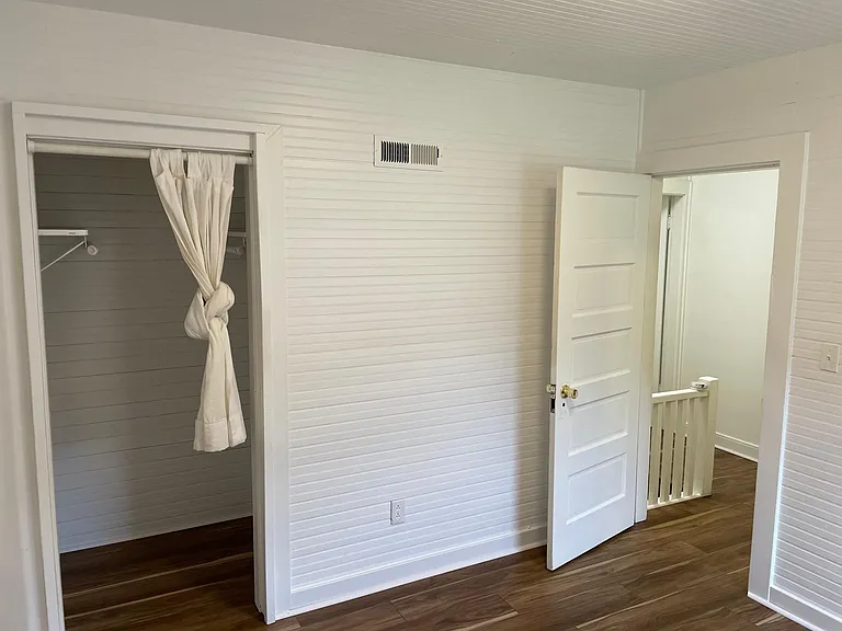 1715 W Railroad Ave #2 — Photo 15