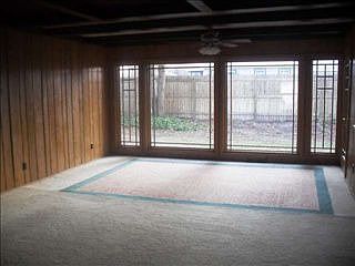 2nd image of 3203 Vernon Ave