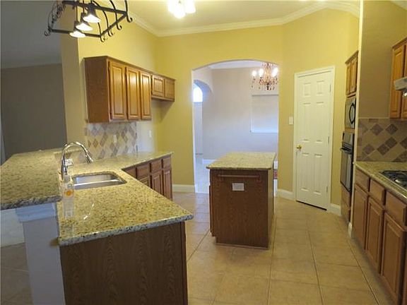 4th image of 5422 Wellington Dr