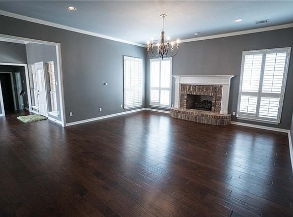 3rd image of 4707 Dove Hollow Way