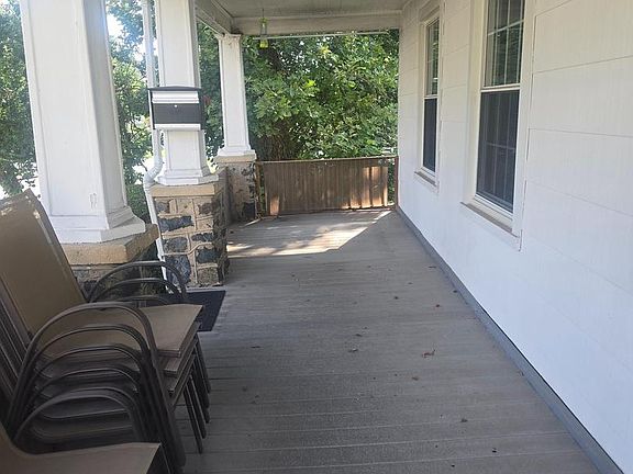 4th image of 3614 Patterson Ave