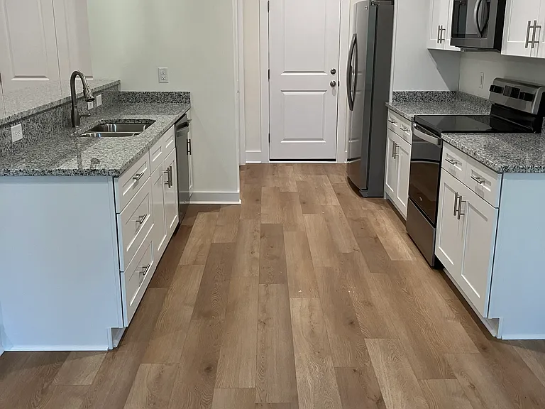548 Briarwood Dr NW — Photo 14
