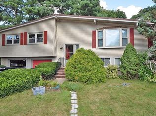 2 Jeanne Rd, Randolph, MA 02368