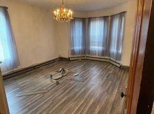 196 Highland St APT 3, Boston, MA 02119