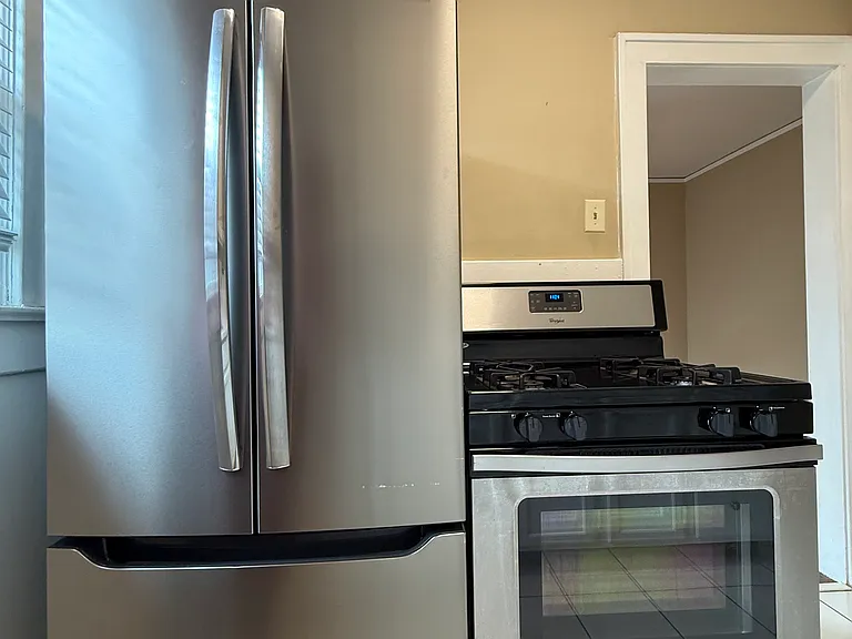 1911 Roanoke Ave #4 — Photo 14