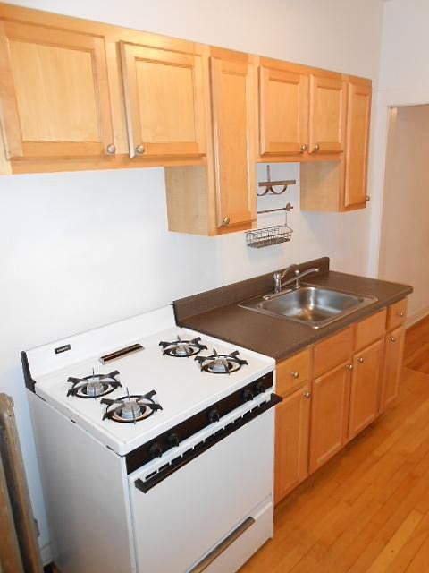 1st image of 5107 N Winchester Ave