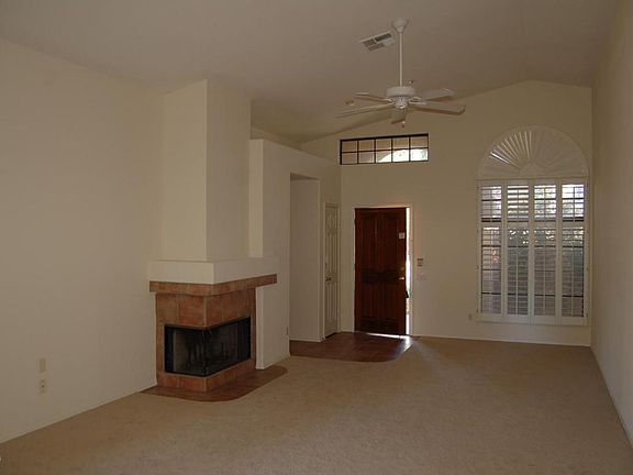 3rd image of 10426 N 87th Pl