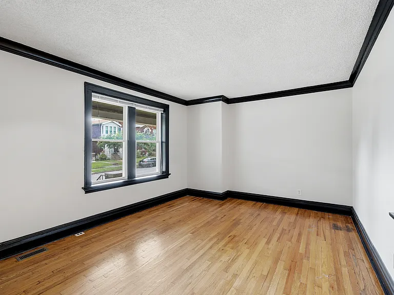 5055 Lindenwood Ave #1F — Photo 10