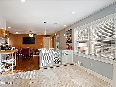323 Suburban Dr — Photo 10