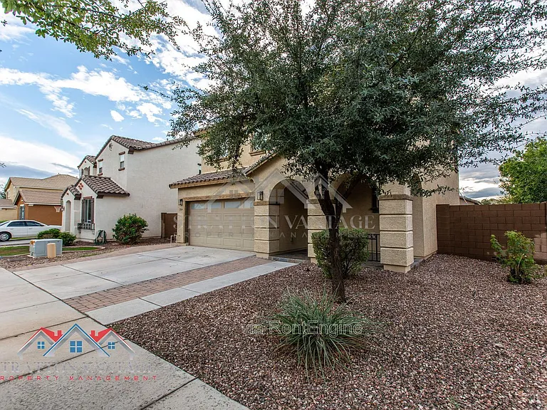 23658 S 210th Pl — Photo 2