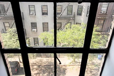 Rented by R New York