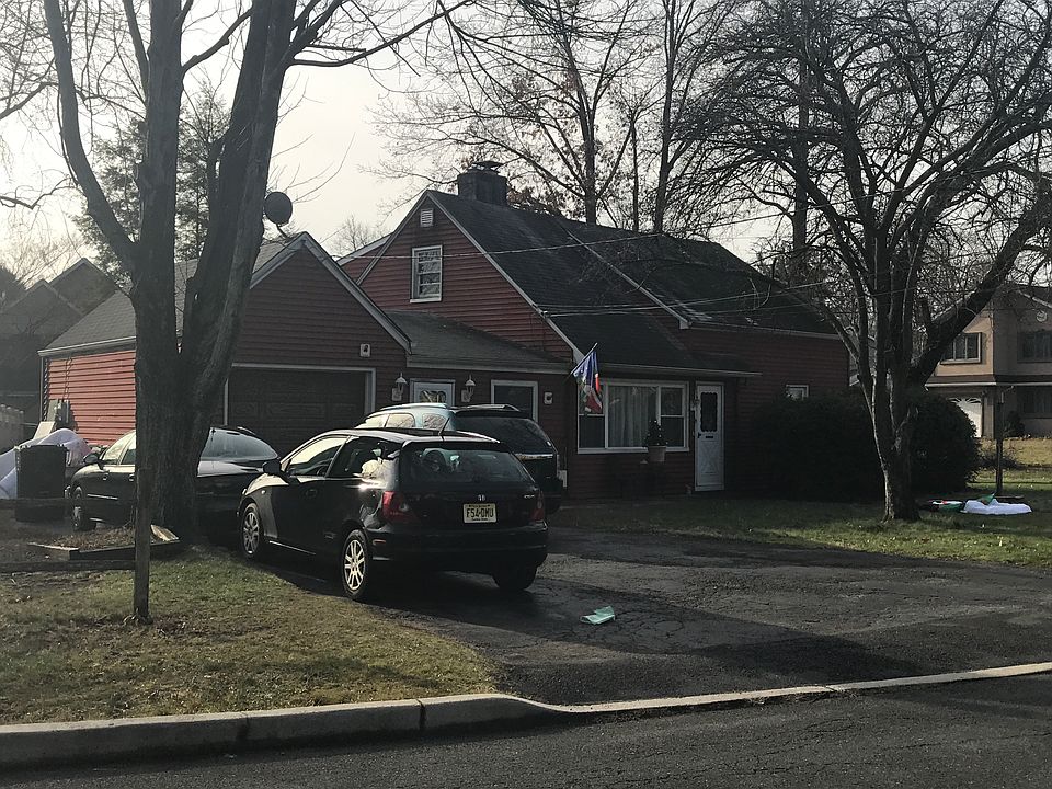 2nd image of 342 Edstan Way
