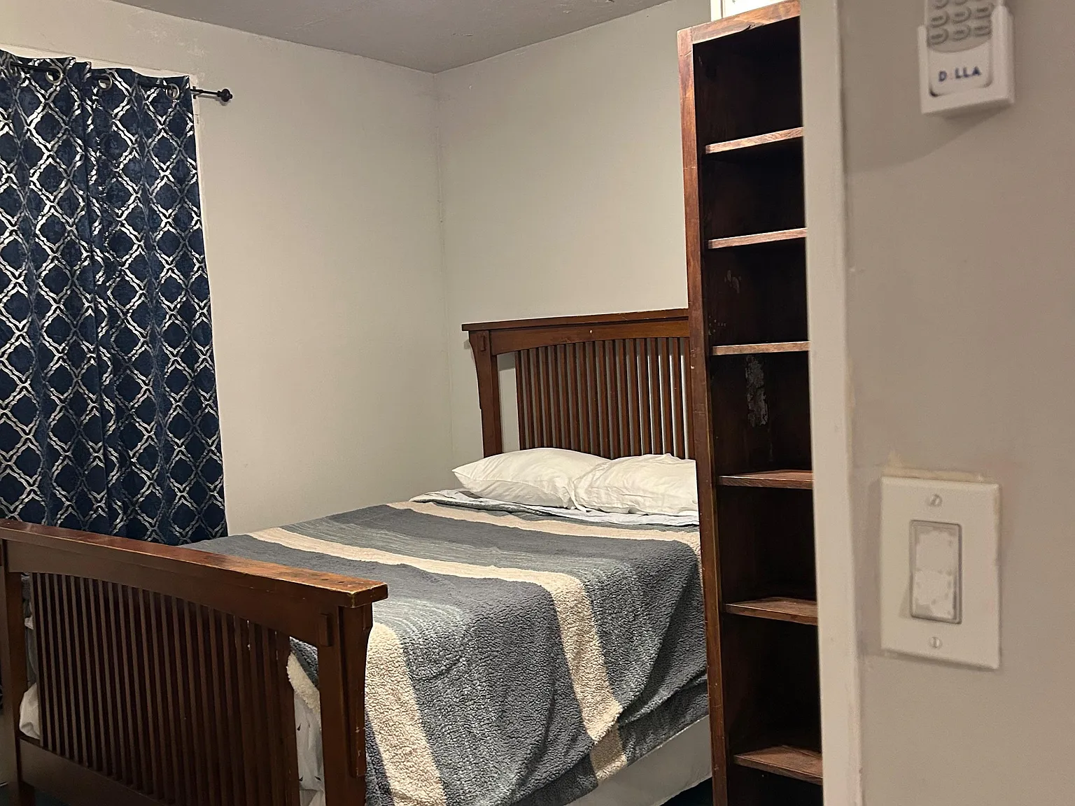 3 bed, 1.5 bath, 1000 sqft, $1,364 — Photo 1