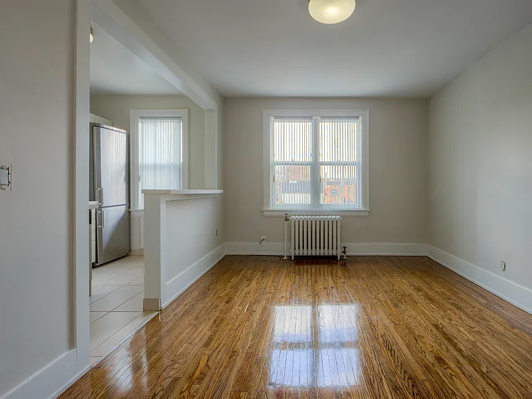 778 Broadview Ave — Photo 10